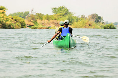 Tailor made safaris - Zambezi River canoeing