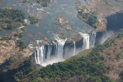 tailor made safaris - Visit Victoria Falls (Zimbabwean side)